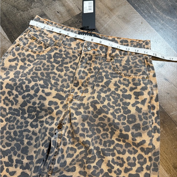 Lioness Top Model Wide Leg Jean Y2K Indie Cheetah Animal Print Statement XS NWT - Picture 5 of 11